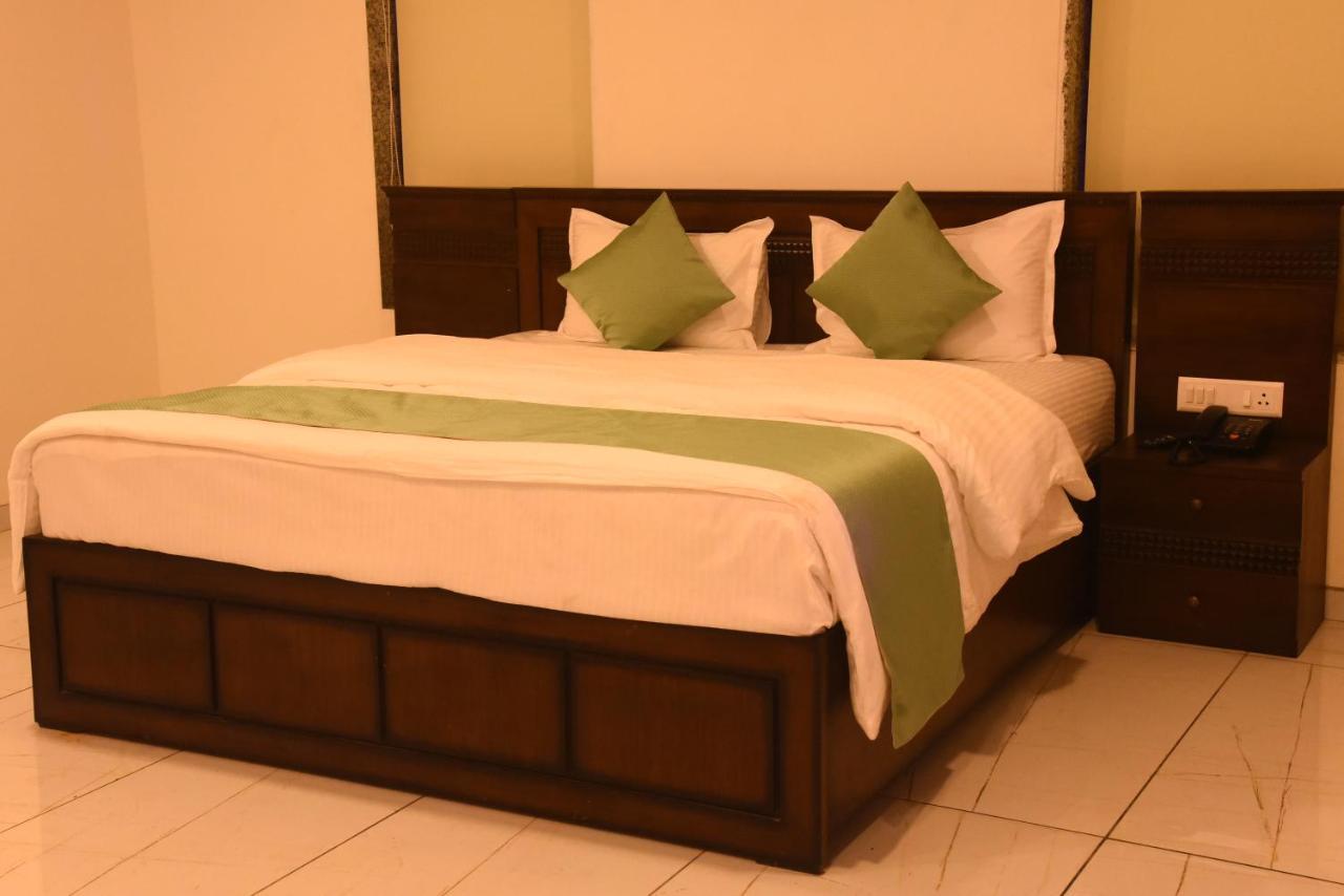 Vits Excellensea Karde Beach Dāpoli Екстериор снимка