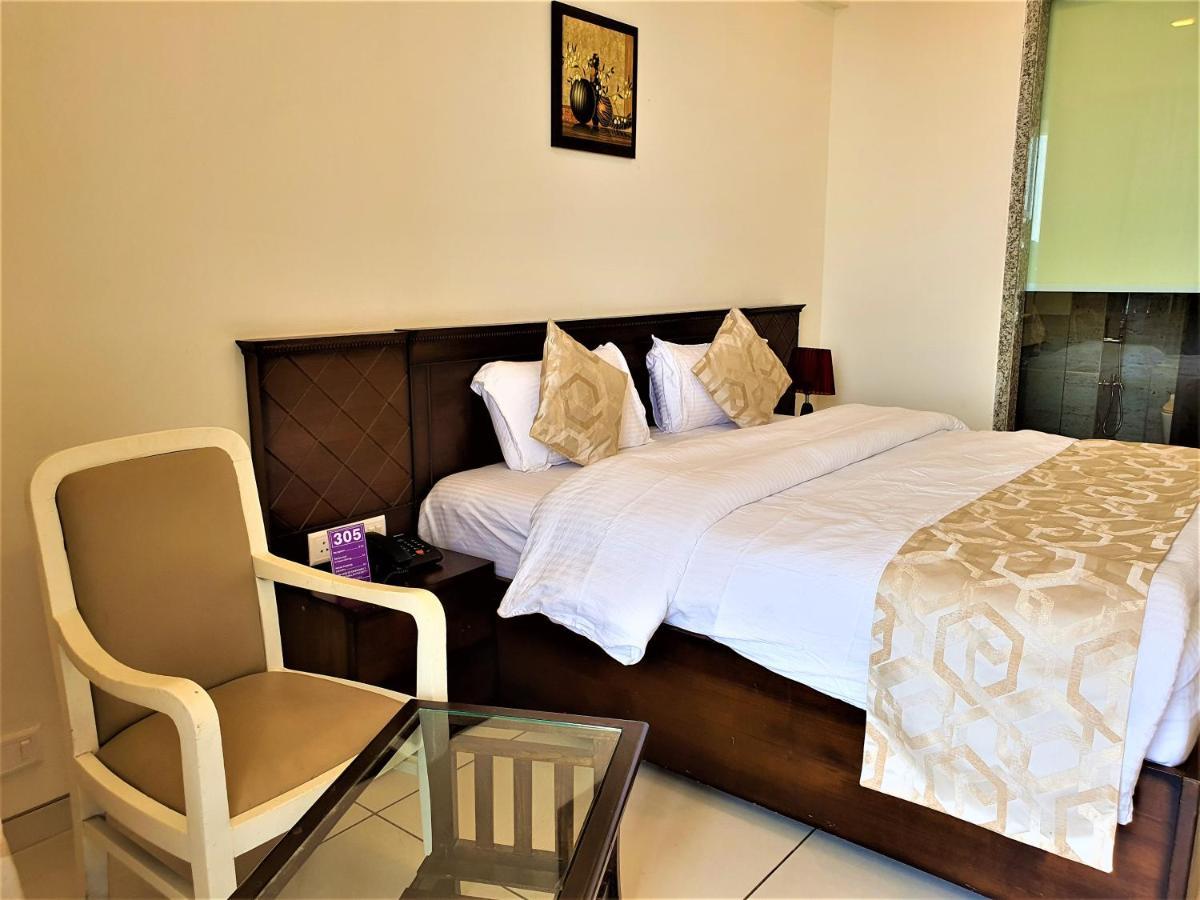 Vits Excellensea Karde Beach Dāpoli Екстериор снимка